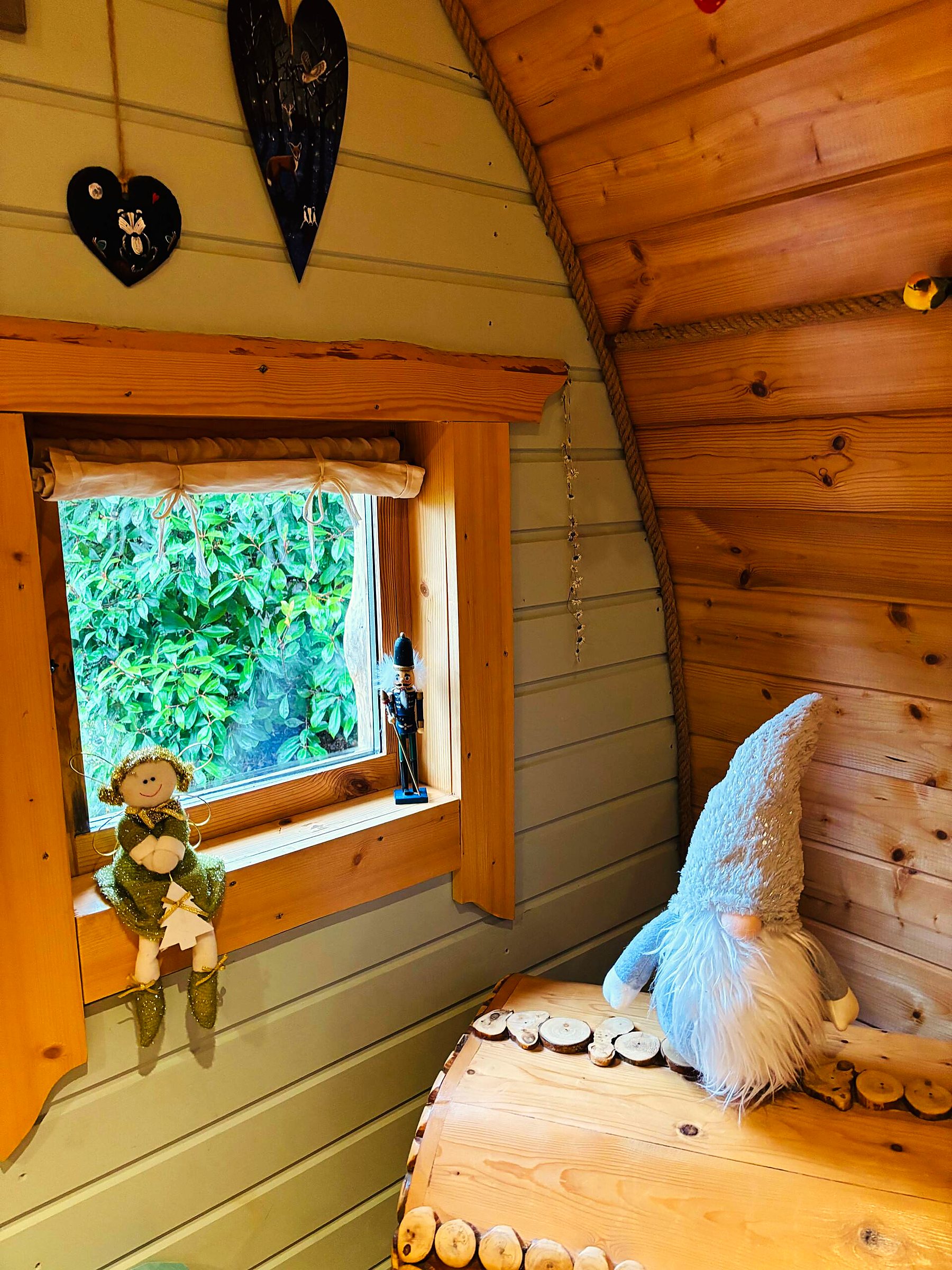 The hobbit house near Stamford in Rutland — view 11