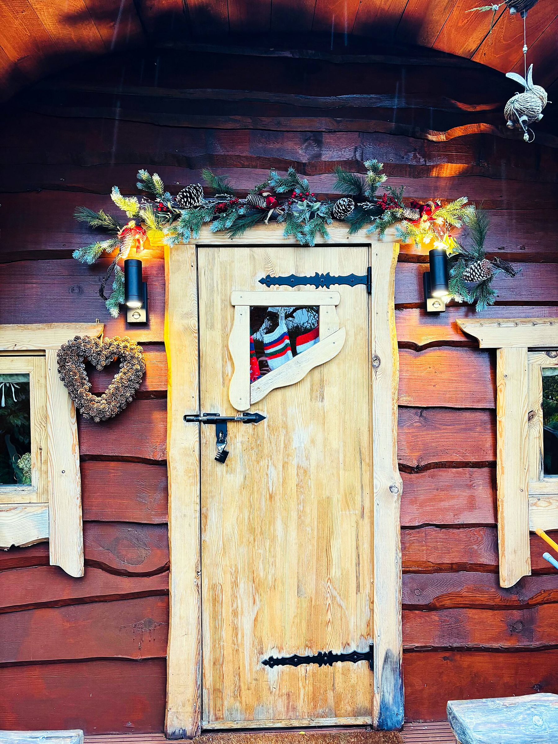 The hobbit house near Stamford in Rutland — view 9